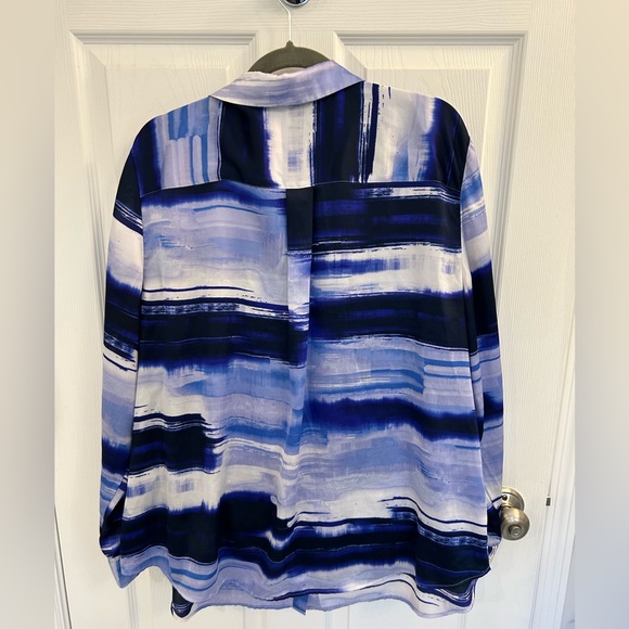 Chicos - Silky watercolor blues blouse - Picture 2 of 3